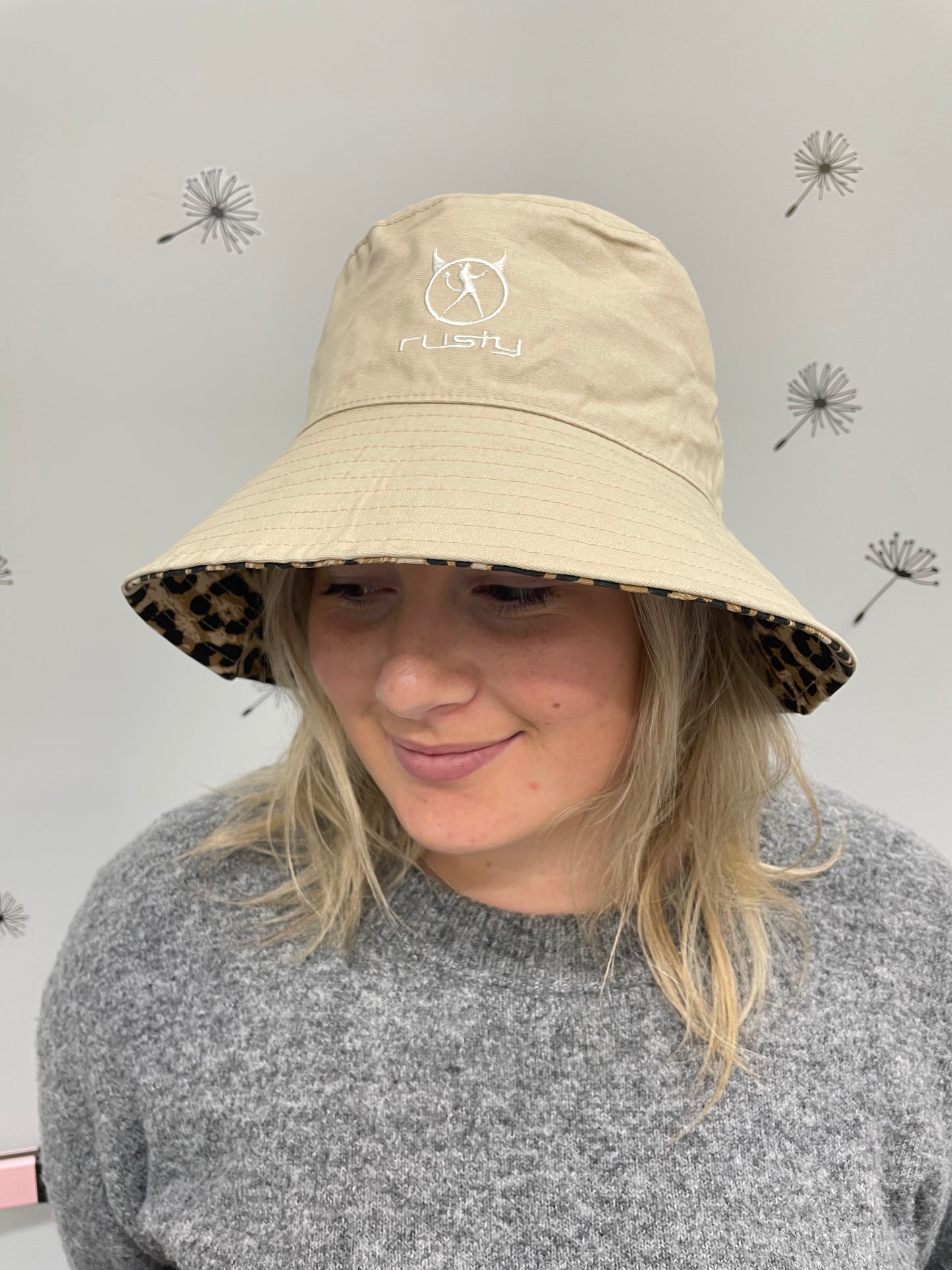Rusty Lennie Leopard Reversible Bucket Hat HHL0616